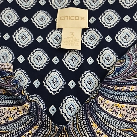 CHICO'S TUNIC, LAGENLOOK, BOHO, PRINT WITH BORDER, 3/4 BELL SLEEVE, V-NECK, - Picture 4 of 9